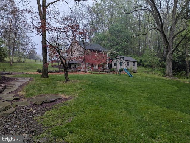 63 HAMPSHIRE, Sinking Spring, PA 19608