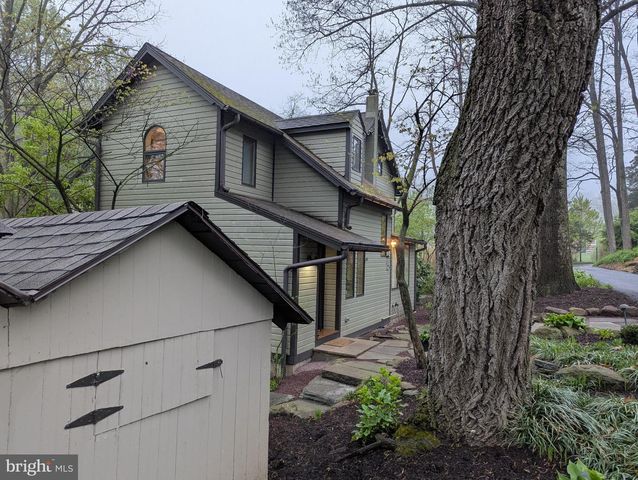 63 HAMPSHIRE, Sinking Spring, PA 19608