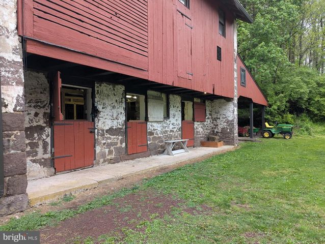 63 HAMPSHIRE, Sinking Spring, PA 19608