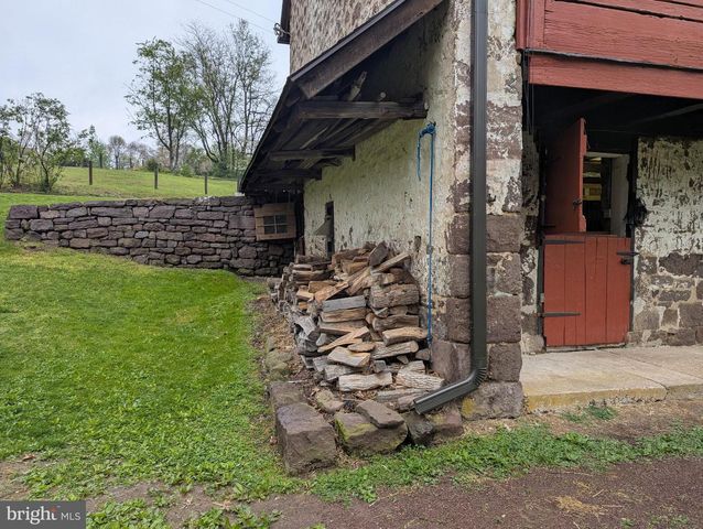 63 HAMPSHIRE, Sinking Spring, PA 19608
