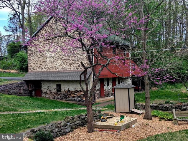 63 HAMPSHIRE, Sinking Spring, PA 19608