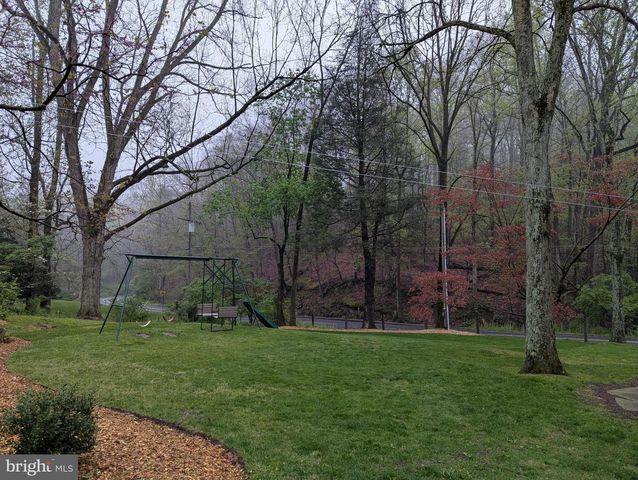 63 HAMPSHIRE, Sinking Spring, PA 19608