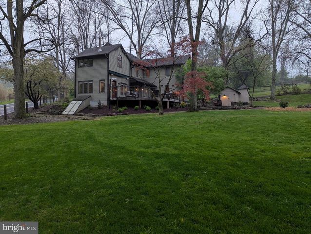 63 HAMPSHIRE, Sinking Spring, PA 19608