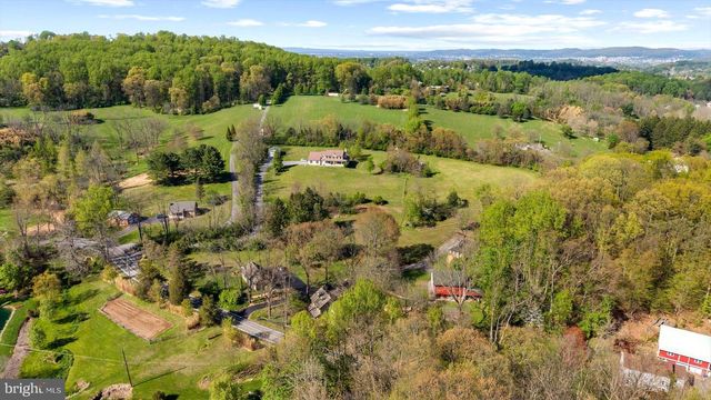 63 HAMPSHIRE, Sinking Spring, PA 19608