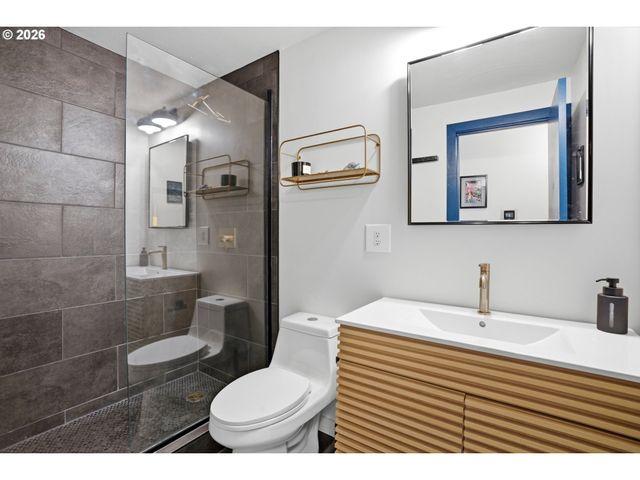 21224 Se LANSING Ln, Damascus, OR 97089