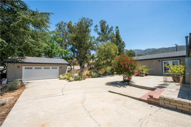7315 Hillrose Street, Tujunga, CA 91042