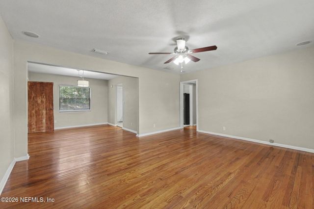 6211 SAGE Drive, Jacksonville, FL 32210