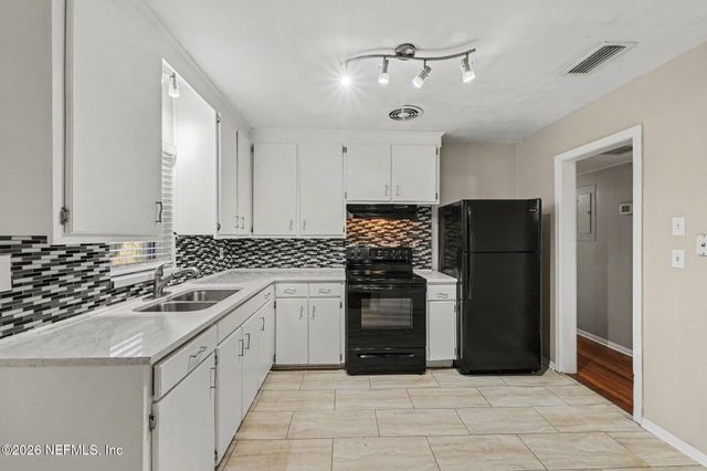 6211 SAGE Drive, Jacksonville, FL 32210