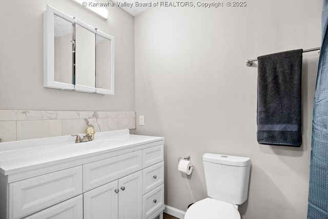 401 Saddlehorn Road, Charleston, WV 25314