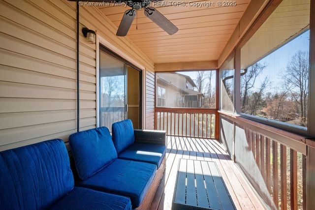 401 Saddlehorn Road, Charleston, WV 25314