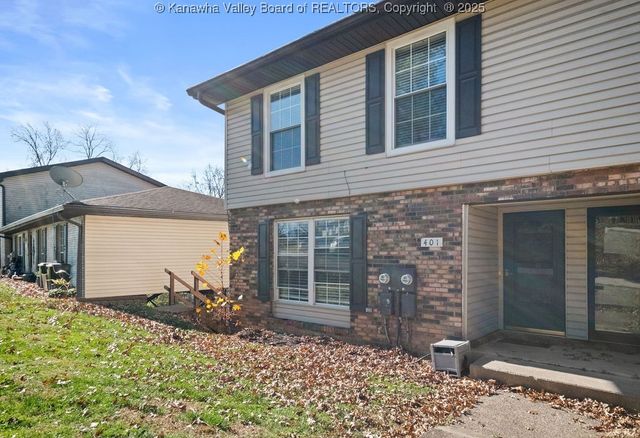 401 Saddlehorn Road, Charleston, WV 25314