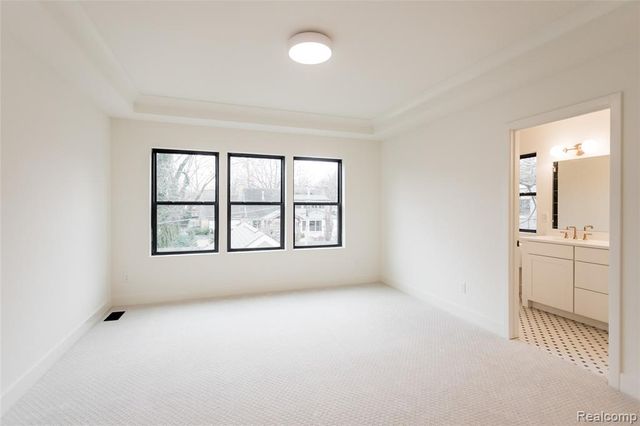 1504 Holcomb Street, Detroit, MI 48214