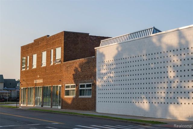 1504 Holcomb Street, Detroit, MI 48214