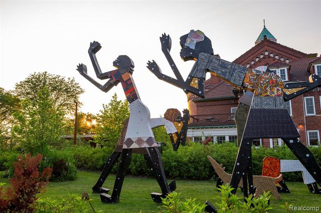 1504 Holcomb Street, Detroit, MI 48214