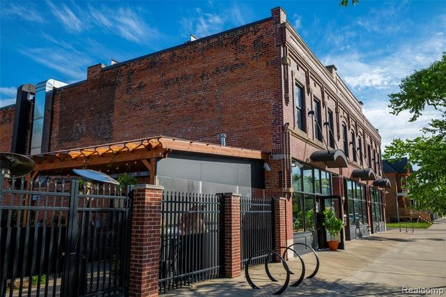 1504 Holcomb Street, Detroit, MI 48214