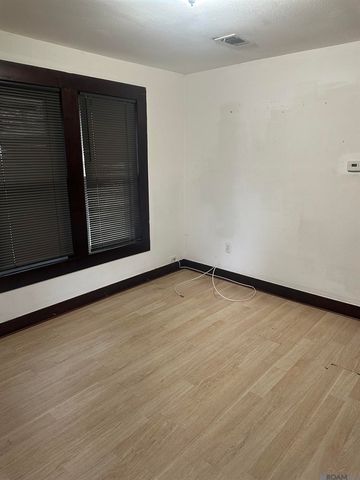 5540 Lanier Dr, Baton Rouge, LA 70812