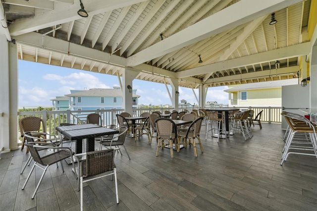 4115 Sandhill Crane Way, Galveston, TX 77554