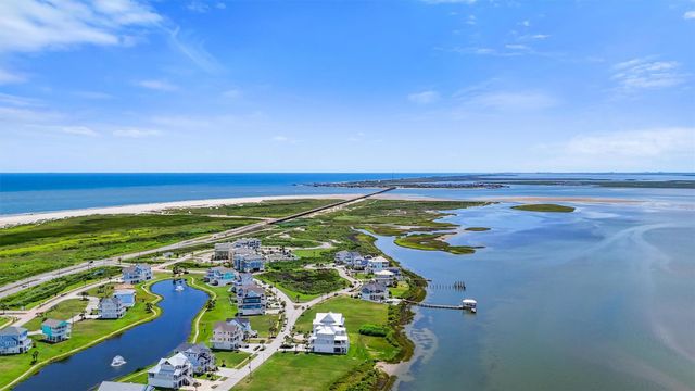 4115 Sandhill Crane Way, Galveston, TX 77554