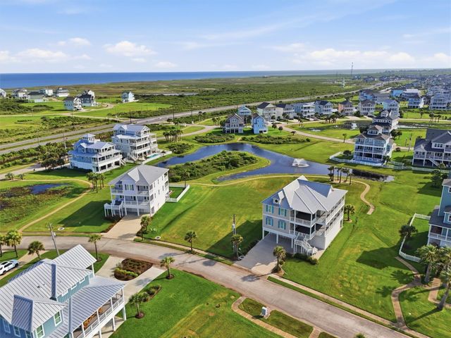 4115 Sandhill Crane Way, Galveston, TX 77554