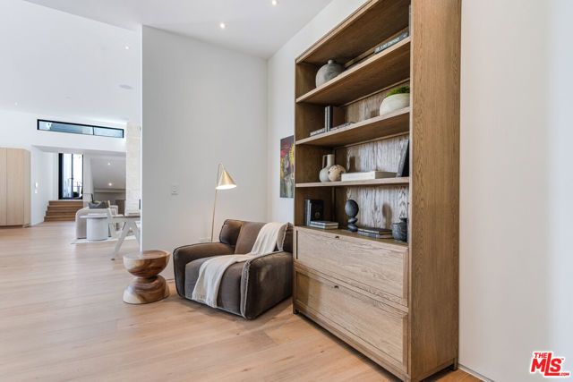 1205 Las Lomas Place, Pacific Palisades (los Angeles), CA 90272