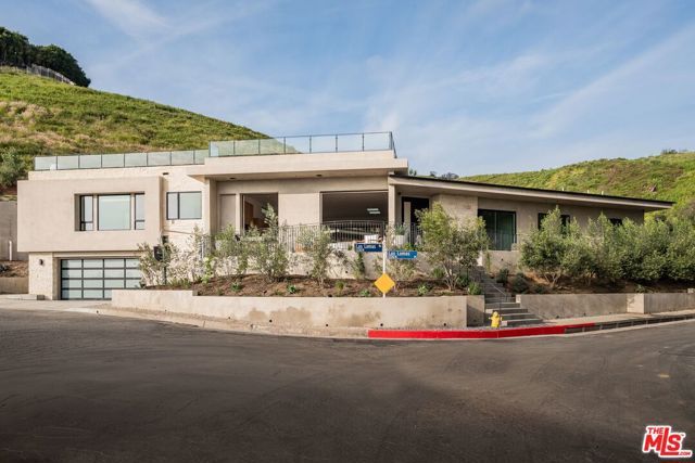 1205 Las Lomas Place, Pacific Palisades (los Angeles), CA 90272