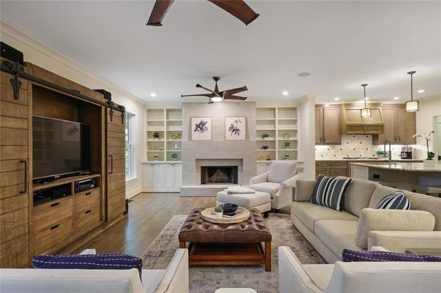 132 NW Underwood Drive NW, Sandy Springs, GA 30328