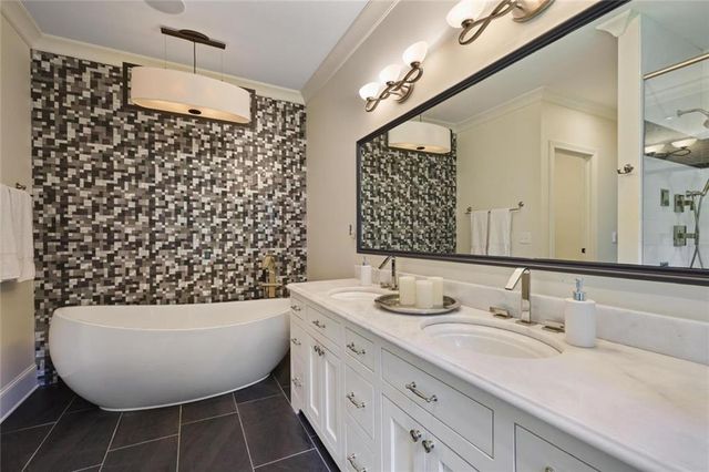 132 NW Underwood Drive NW, Sandy Springs, GA 30328