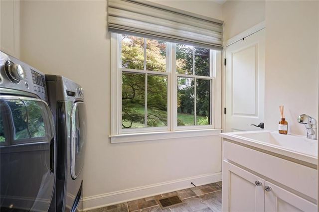 132 NW Underwood Drive NW, Sandy Springs, GA 30328