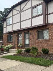 3070 Highcliff Court, Columbus, OH 43231