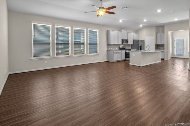 13210 ANTELOPE RUN, St Hedwig, TX 78152