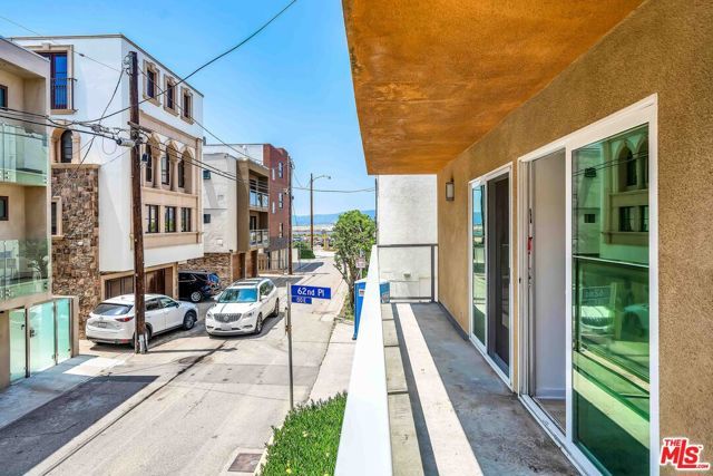 15 63rd Avenue 3, Playa Del Rey (los Angeles), CA 90293