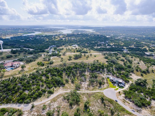 942 Blueridge Vw, Canyon Lake, TX 78133