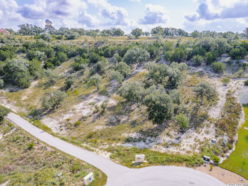 942 Blueridge Vw, Canyon Lake, TX 78133
