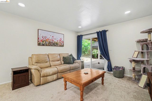 340 Sherwood Dr, Brentwood, CA 94513