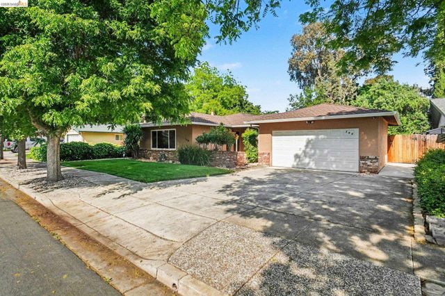 340 Sherwood Dr, Brentwood, CA 94513