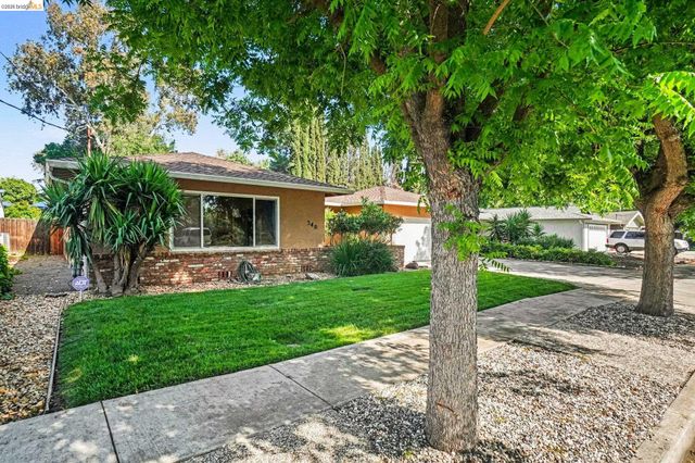 340 Sherwood Dr, Brentwood, CA 94513