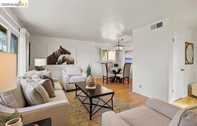 340 Sherwood Dr, Brentwood, CA 94513