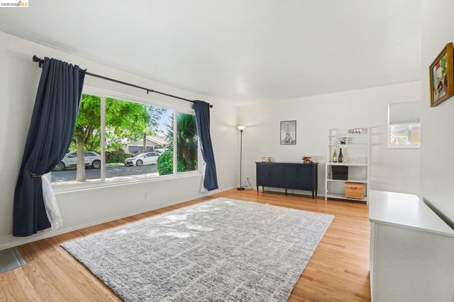 340 Sherwood Dr, Brentwood, CA 94513