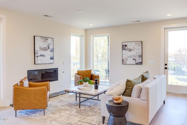 610 N Roxboro Street 22, Durham, NC 27701