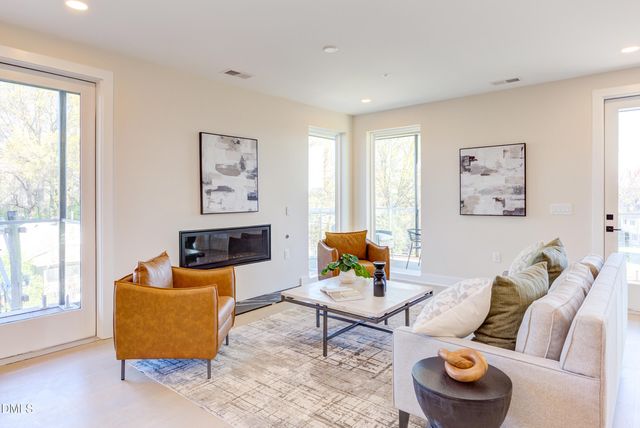 610 N Roxboro Street 22, Durham, NC 27701