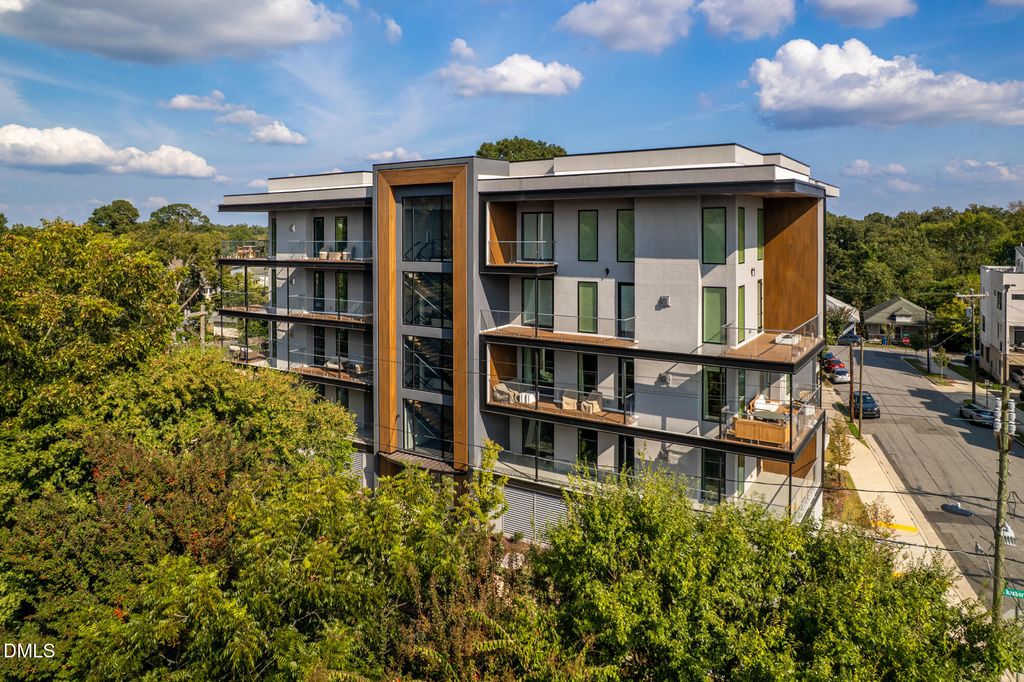 610 N Roxboro Street 22, Durham, NC 27701