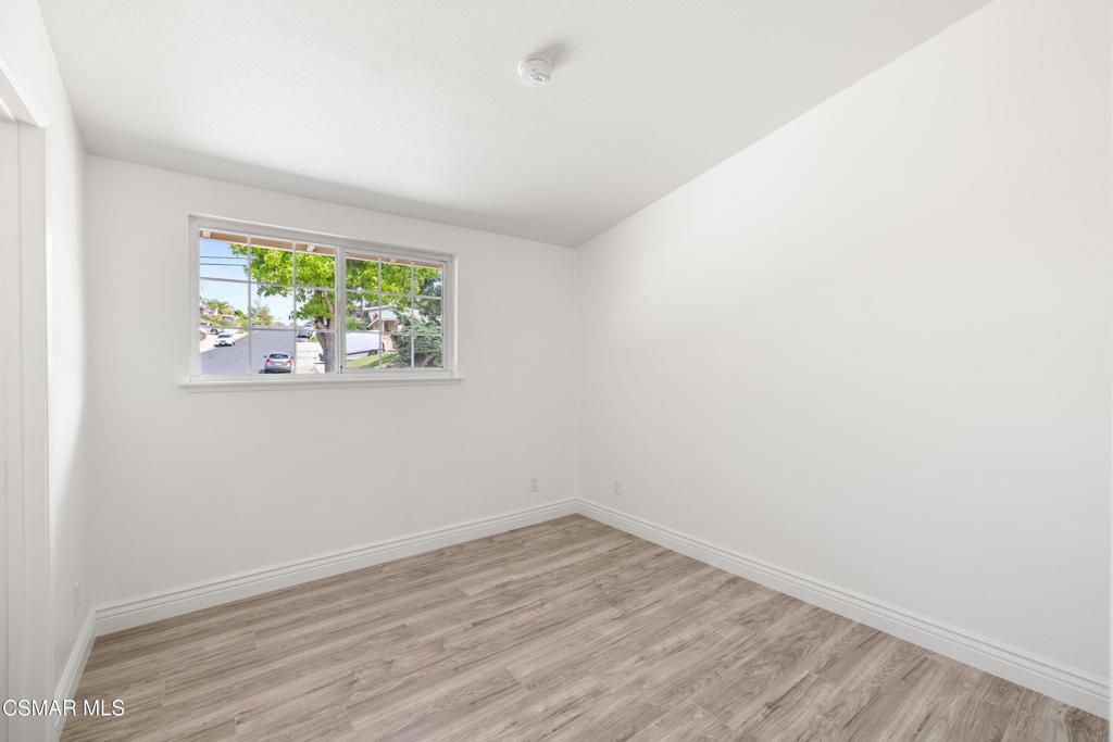 Image 21 of property listing at 1005 Sheffield Place, Thousand Oaks, CA 91360