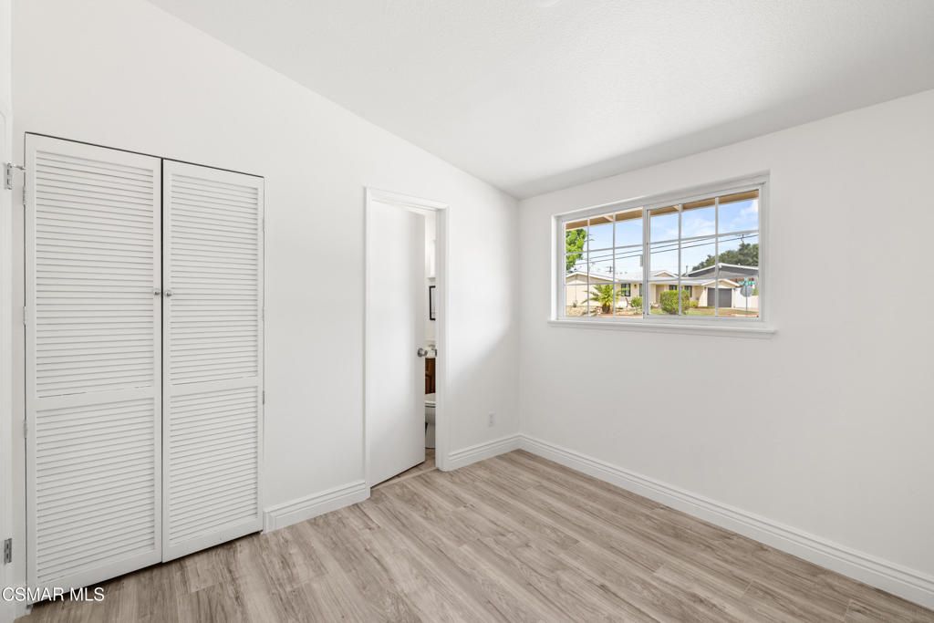 Image 22 of property listing at 1005 Sheffield Place, Thousand Oaks, CA 91360