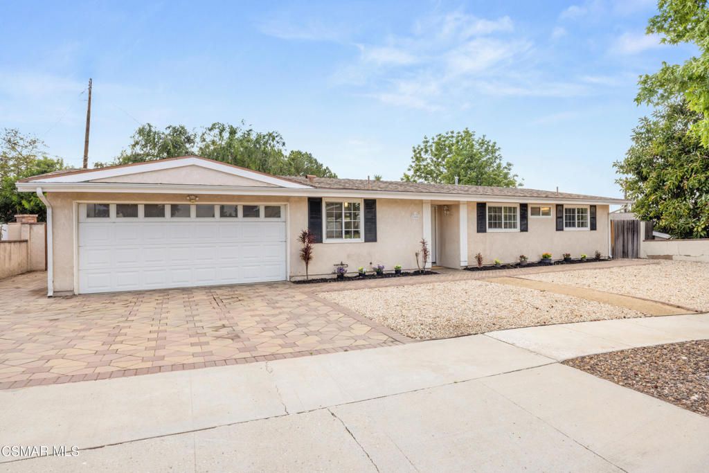 Image 3 of property listing at 1005 Sheffield Place, Thousand Oaks, CA 91360