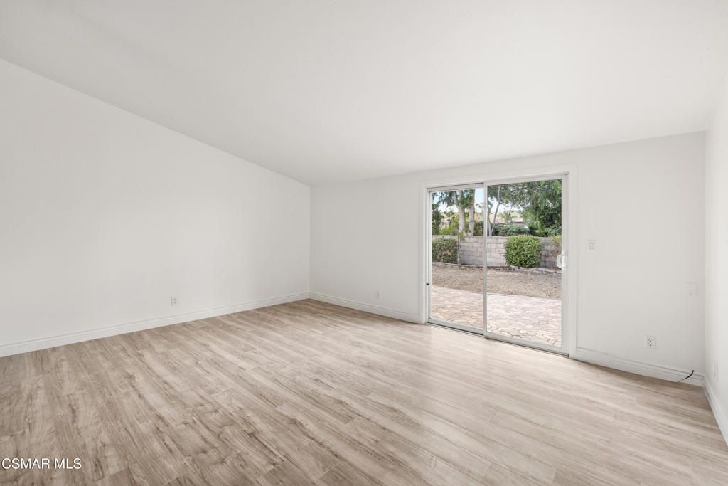 Image 5 of property listing at 1005 Sheffield Place, Thousand Oaks, CA 91360