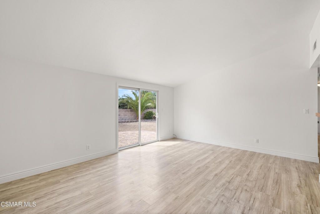 Image 6 of property listing at 1005 Sheffield Place, Thousand Oaks, CA 91360