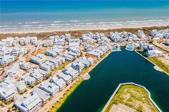 209 S Shore Dr, Port Aransas, TX 78373