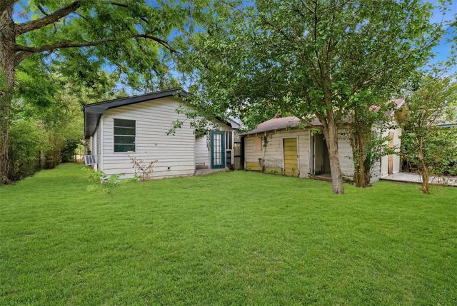 2422 Chapis Street, Houston, TX 77093