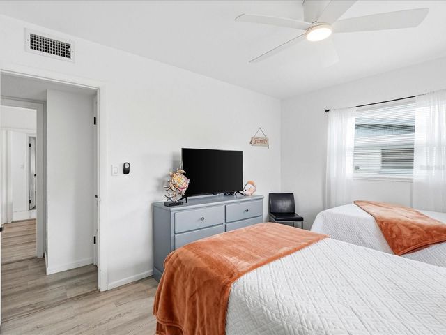 936 DAWN STREET, Venice, FL 34285