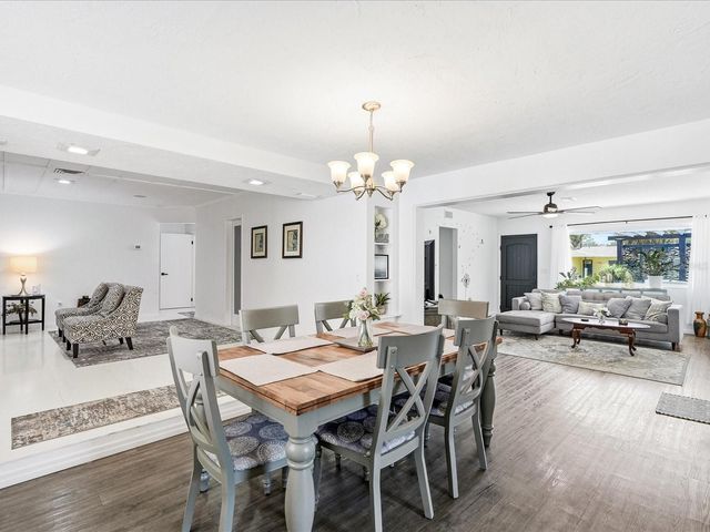 936 DAWN STREET, Venice, FL 34285